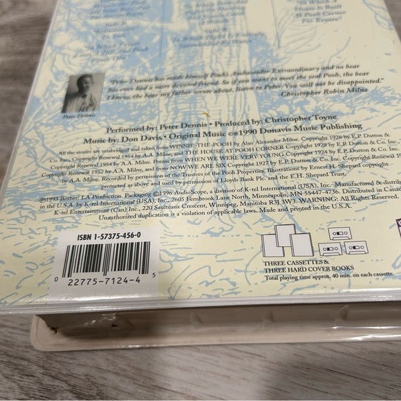 Vintage 1990 Original Pooh Read Along Treasury Volume 1 Books & Audio Cassettes - Picture 7 of 9